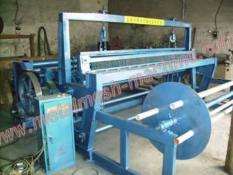 Semi-Automatic Crimped Wire Mesh Machine